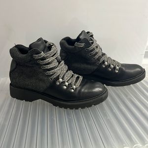 Women’s boots